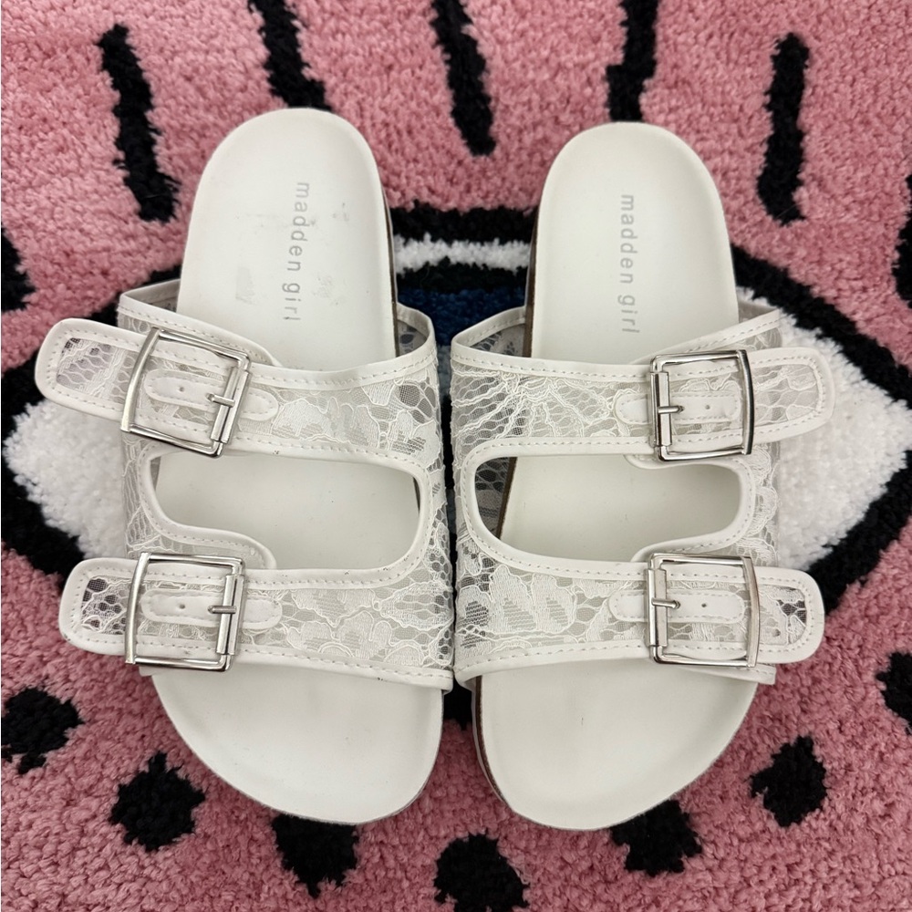 Steve Madden Lace white sandals . New without tags
